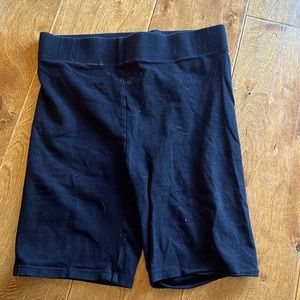 black biker short